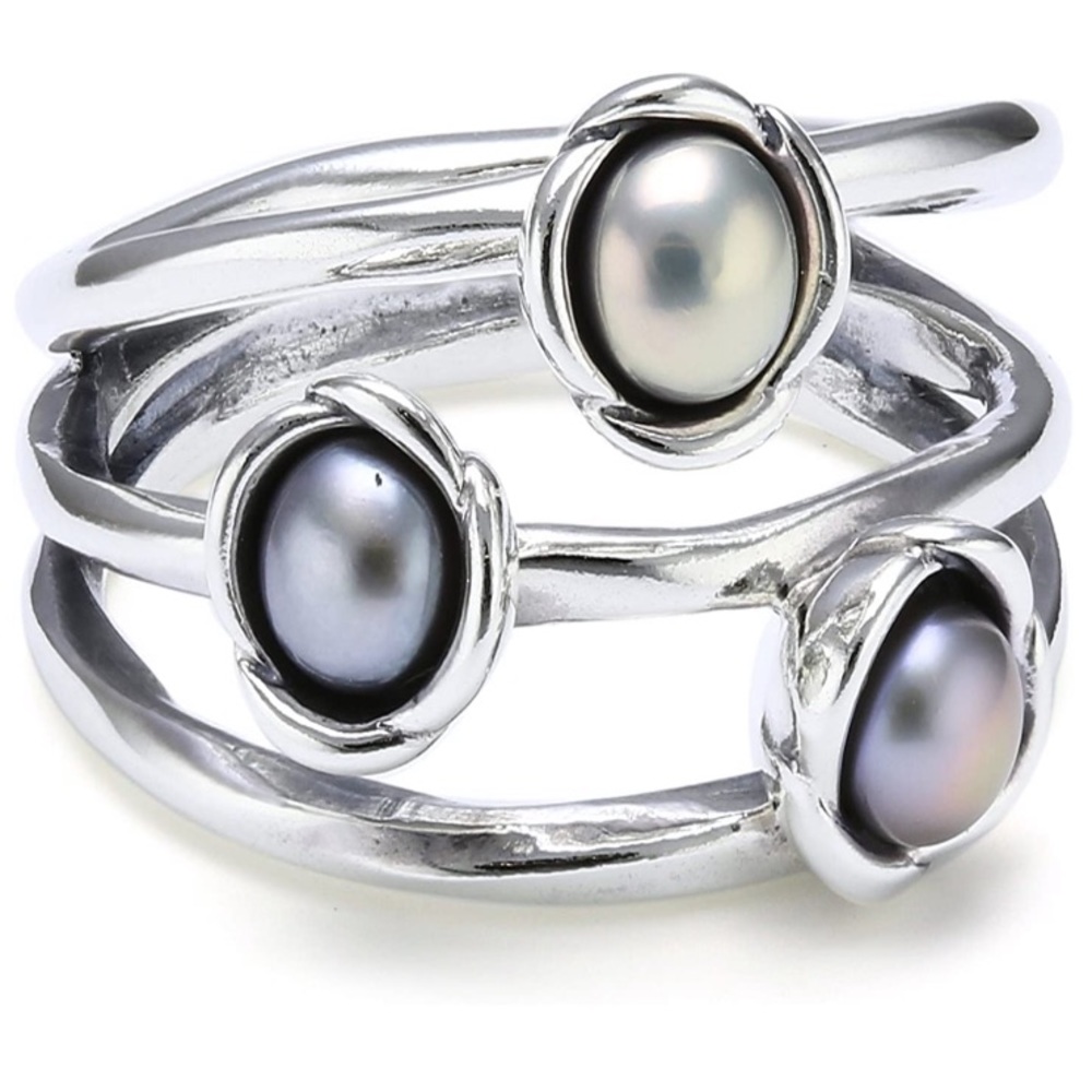New Sterling Silver Pandora Ring (Size 7)